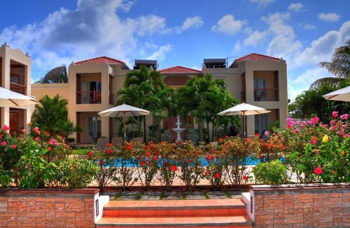 Pointe aux Canonniers Apartment | 150 m² Serviced apartment ∙ 3 bedrooms ∙ 127 guests