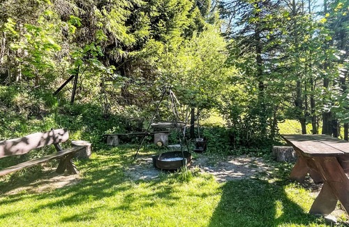 Kowary Other | 150 m² Accommodation ∙ 3 bedrooms ∙ 8 guests