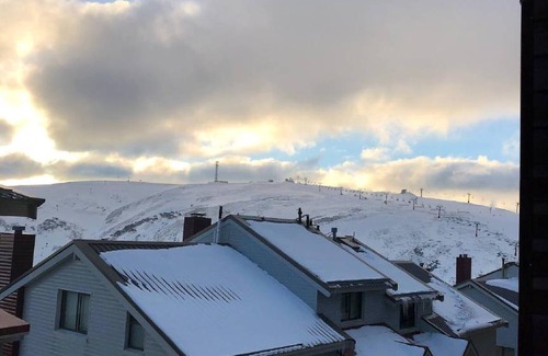 Hotham Heights Apartment | 150 m² Apartment ∙ 3 bedrooms ∙ 8 guests