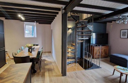Fontainebleau Apartment | 150 m² Apartment ∙ 4 bedrooms ∙ 10 guests