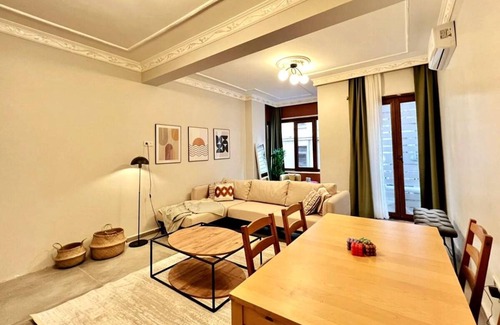 Cihangir Apartment | 150 m² Apartment ∙ 3 bedrooms ∙ 10 guests