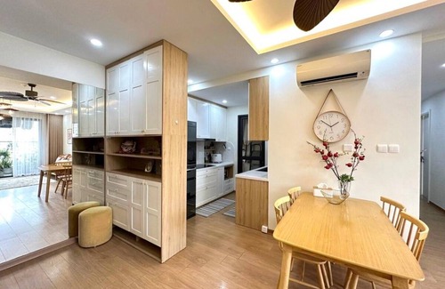 Trung Hoa Nhan Chinh Apartment | 150 m² Apartment ∙ 7 bedrooms ∙ 14 guests
