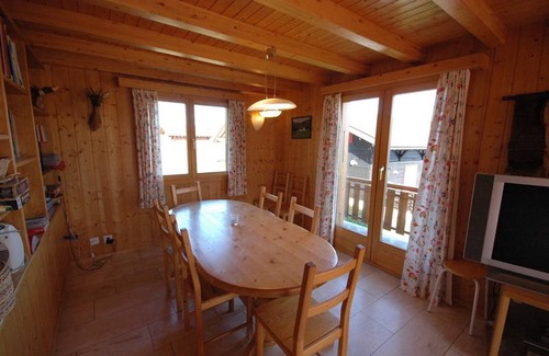 Vex Ski Chalet | 150 m² Chalet ∙ 4 bedrooms ∙ 8 guests