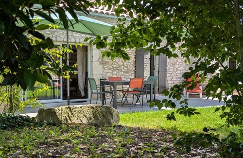 Razac-de-Saussignac House | 150 m² Gîte ∙ 2 bedrooms ∙ 6 guests