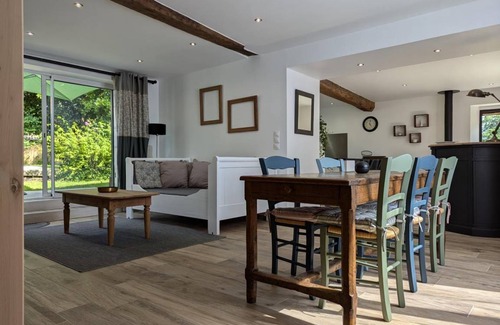 Razac-de-Saussignac House | 150 m² Gîte ∙ 2 bedrooms ∙ 6 guests