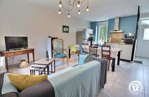 Guillac House | 150 m² Gîte ∙ 4 bedrooms ∙ 8 guests