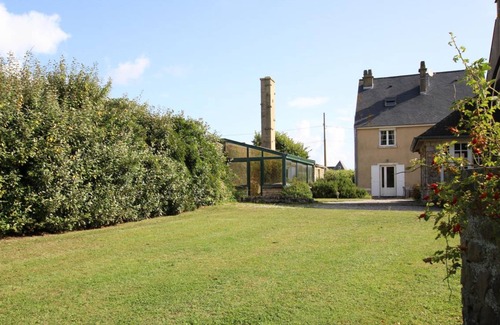 Quineville House | 150 m² Gîte ∙ 5 bedrooms ∙ 10 guests