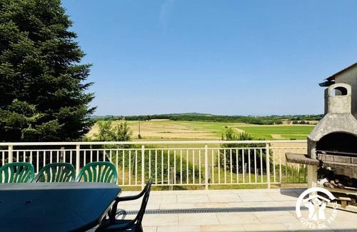 Saint-Gauderic House | 150 m² Gîte ∙ 4 bedrooms ∙ 11 guests