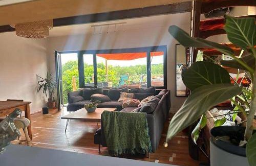 Moville House | 150 m² House ∙ 2 bedrooms ∙ 5 guests