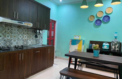 Pagar Alam House | 150 m² House ∙ 3 bedrooms ∙ 12 guests