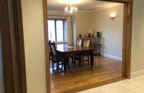 Sallybrook House | 150 m² House ∙ 3 bedrooms ∙ 6 guests