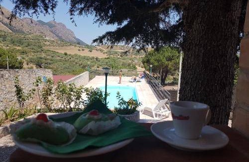 Caccamo House | 150 m² House ∙ 3 bedrooms ∙ 7 guests