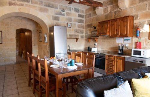 Ggantija House | 150 m² House ∙ 3 bedrooms ∙ 8 guests