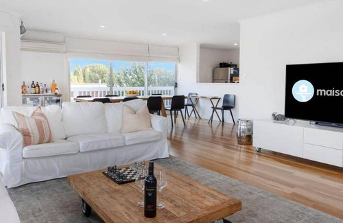 Hayborough House | 150 m² House ∙ 4 bedrooms ∙ 8 guests