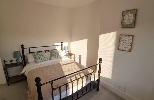 Aberbeeg House | 150 m² House ∙ 4 bedrooms ∙ 7 guests