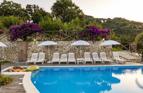 Sant'Angelo di Brolo Villa | 150 m² Villa ∙ 3 bedrooms ∙ 9 guests
