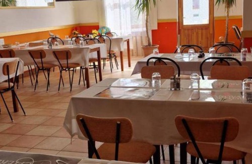 Halasztelek Apartment | 150 m² Serviced apartment ∙ 4 bedrooms ∙ 11 guests