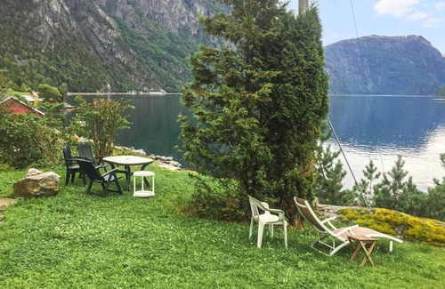 Valldal House | 152 m² Farmhouse ∙ 3 bedrooms ∙ 6 guests