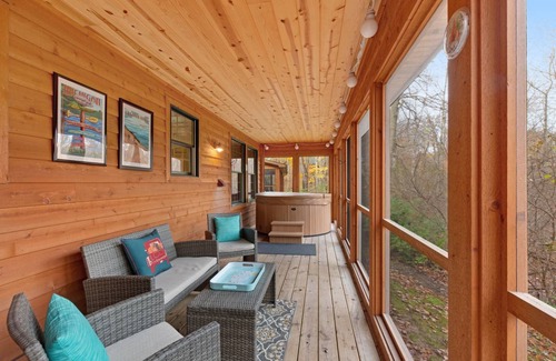 Saugatuck Cabin | 153 m² Cabin ∙ 3 bedrooms ∙ 8 guests