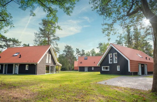 Beekbergen-Zuid House | 154 m² Bungalow ∙ 5 bedrooms ∙ 10 guests