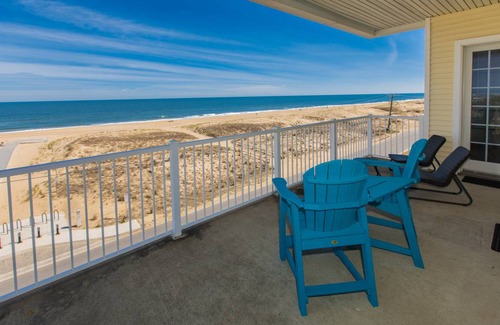 Sandbridge Condo | 155 m² Condo ∙ 3 bedrooms ∙ 8 guests