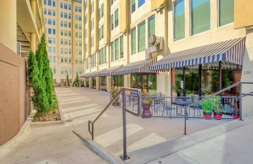 Downtown Dallas Apartment | 156 m² Apartment ∙ 3 bedrooms ∙ 10 guests