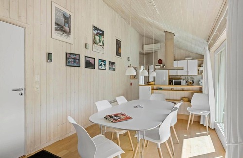 Sømarken House | 1563 Aakirkeby - Strandparken 8