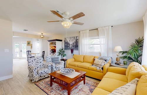 Palm Springs House | 158 m² House ∙ 4 bedrooms ∙ 8 guests