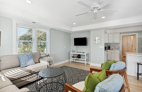 Folly Beach House | 1589 E Ashley - Wayward Whims - Oceanfront Classic Cottage