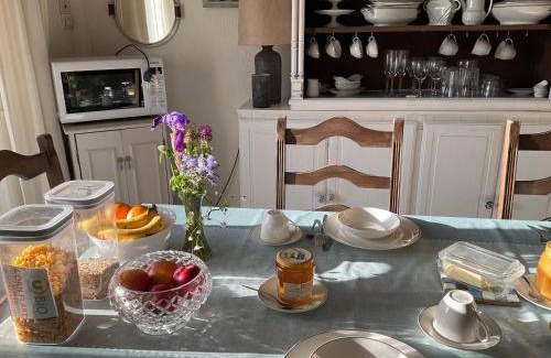 Saint-Pierre-du-Chemin Bed & Breakfast | 16 m² Bed and breakfast ∙ 2 guests