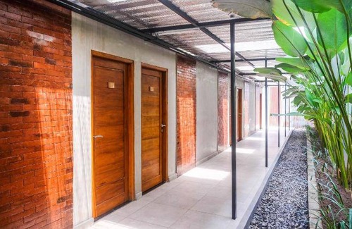 Klaten Hotel | 16 m² Hotel ∙ 2 guests