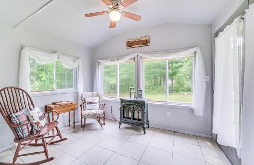 Atlanta House | 16 Mi to Clear Lake State Park Secluded Cabin