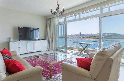 Madliena Apartment | 160 m² Apartment ∙ 3 bedrooms ∙ 6 guests