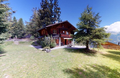 Vex Ski Chalet | 160 m² Chalet ∙ 4 bedrooms ∙ 8 guests