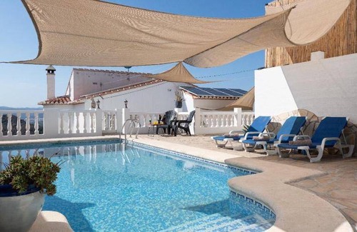 La Font d'en Carros House | 160 m² House ∙ 4 bedrooms ∙ 8 guests