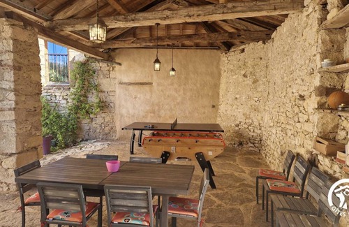 Livers-Cazelles House | 160 m² Gîte ∙ 3 bedrooms ∙ 8 guests