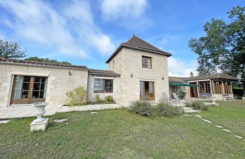 Gageac-et-Rouillac House | 160 m² House ∙ 3 bedrooms ∙ 6 guests