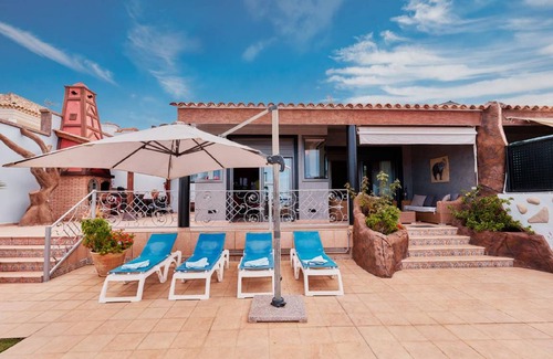 Adeje House | 160 m² House ∙ 2 bedrooms ∙ 4 guests