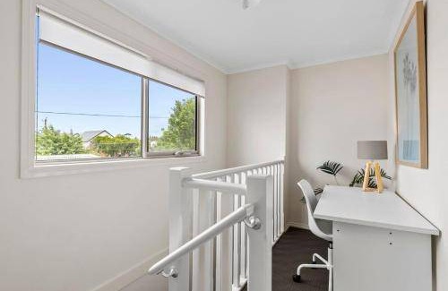 Geelong West House | 160 m² House ∙ 3 bedrooms ∙ 6 guests
