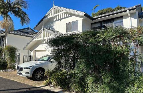 Suffolk Park House | 160 m² House ∙ 3 bedrooms ∙ 6 guests