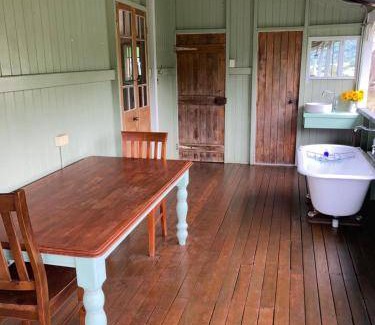 King Scrub House | 160 m² House ∙ 3 bedrooms ∙ 6 guests