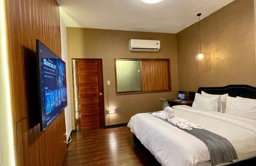 Palanan House | 160 m² House ∙ 3 bedrooms ∙ 16 guests
