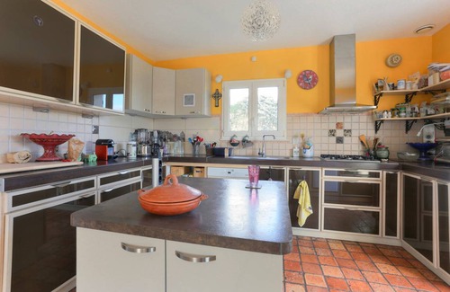 Lehon House | 160 m² House ∙ 4 bedrooms ∙ 6 guests
