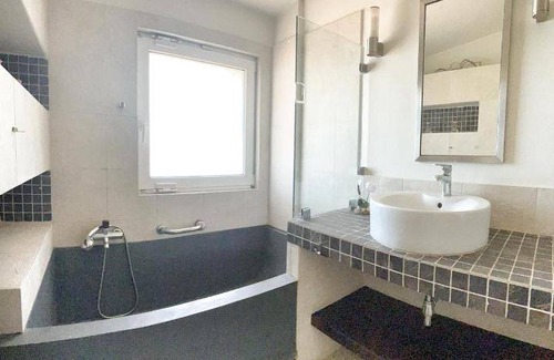 Paiania Resort | 160 m² Resort ∙ 3 bedrooms ∙ 8 guests