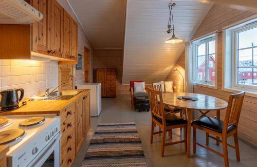 Henningsvaer Resort | 160 m² Resort ∙ 4 bedrooms ∙ 8 guests