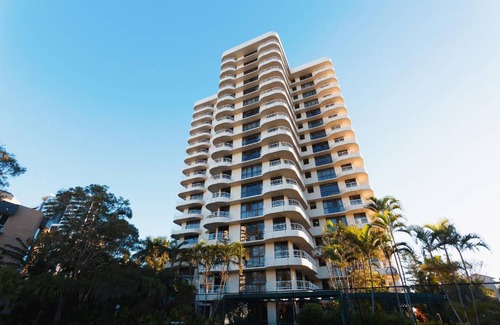 Broadbeach Apartment | 160 m² Serviced apartment ∙ 3 bedrooms ∙ 6 guests