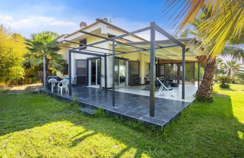 Carlentini Villa | 160 m² Villa ∙ 2 bedrooms ∙ 5 guests