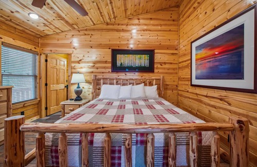 White Oak Lodge Cabin | 162 m² Cabin ∙ 2 bedrooms ∙ 6 guests