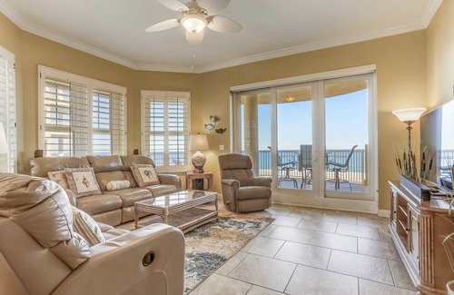 Amelia City Condo | 162 m² Condo ∙ 3 bedrooms ∙ 6 guests