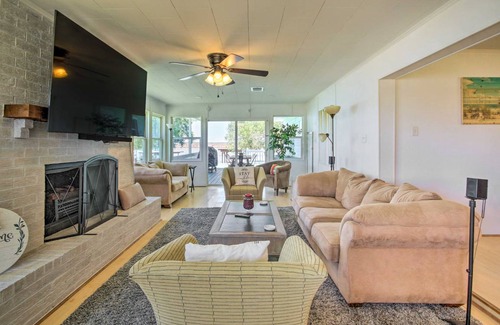 Onalaska House | 162 m² House ∙ 3 bedrooms ∙ 8 guests